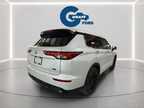 Used 2023 Mitsubishi Outlander SE Black Edition AWD/4WD image 7