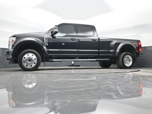 Used 2022 Ford F450 Lariat w/ FX4 Off-Road Package image 27