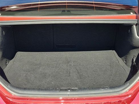 Used 2023 Genesis G70 2.0T image 12