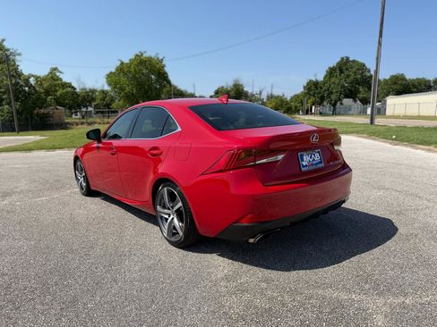 Used 2017 Lexus IS 200t w/ Navigation System Package RWD image 5