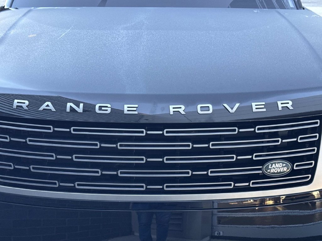 Certified 2023 Land Rover Range Rover SE AWD/4WD image 11