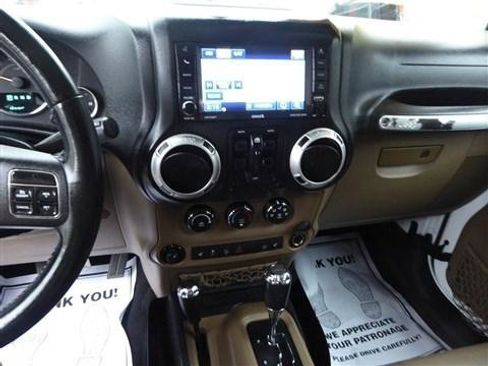 Used 2012 Jeep Wrangler Unlimited Sahara w/ Trailer Tow Group AWD/4WD image 16