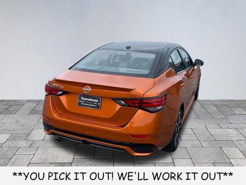 Used 2025 Nissan Sentra SR FWD image 7