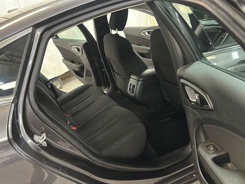 Certified 2016 Chrysler 200 Limited w/ Convenience Group FWD image 29