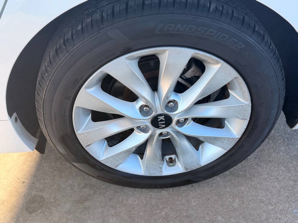 Used 2016 Kia Optima LX FWD image 25