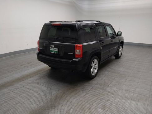Used 2014 Jeep Patriot Latitude AWD/4WD image 9