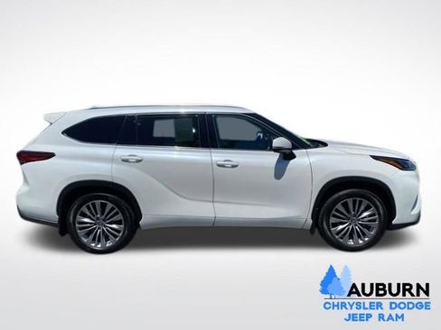 Used 2020 Toyota Highlander Platinum AWD/4WD image 7