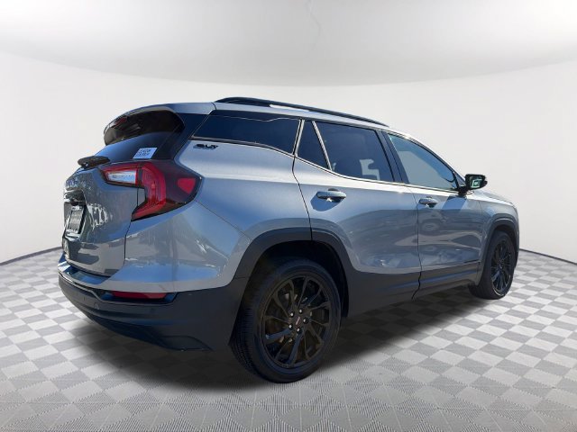 Used 2023 GMC Terrain SLT w/ Infotainment Package II FWD image 5