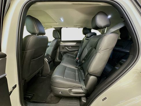 Used 2024 MAZDA CX-90 3.3 Turbo w/ Preferred Package image 30