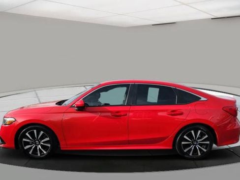 Used 2022 Honda Civic EX image 2