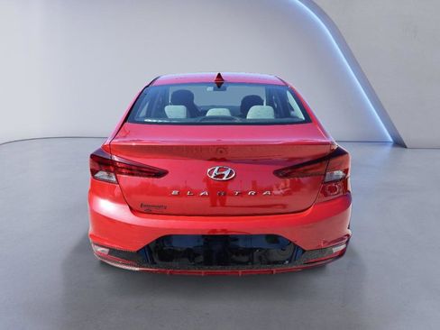 Used 2019 Hyundai Elantra SEL image 6
