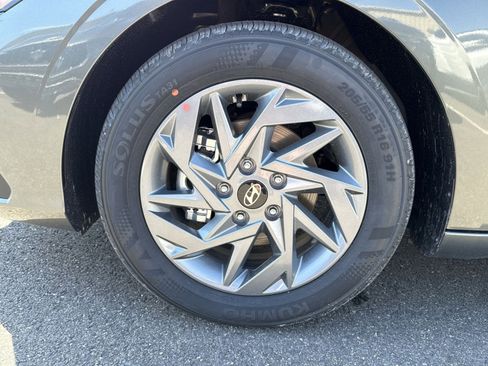 New 2026 Hyundai Elantra Blue image 12