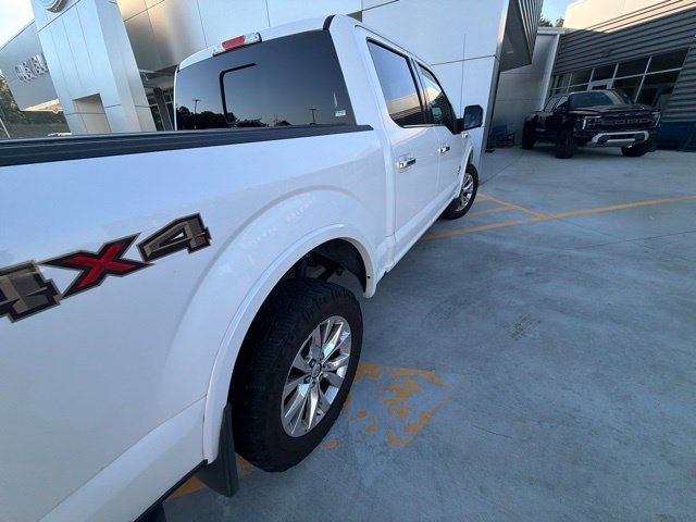 Used 2015 Ford F150 King Ranch w/ Equipment Group 601A Luxury AWD/4WD image 21