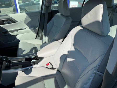 Used 2015 Honda Accord EX-L image 11