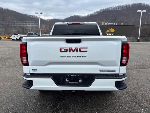 Used 2025 GMC Sierra 1500 Elevation image 4