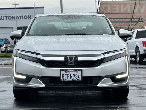 Used 2020 Honda Clarity Touring image 10