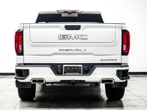 Used 2021 GMC Sierra 1500 Denali w/ Denali Ultimate Package AWD/4WD image 12