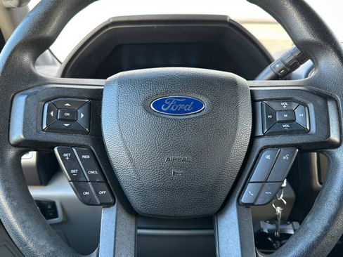 Used 2016 Ford F150 XLT image 32