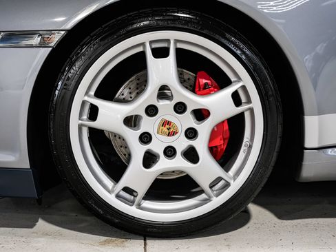 Used 2005 Porsche 911 Carrera S RWD image 44