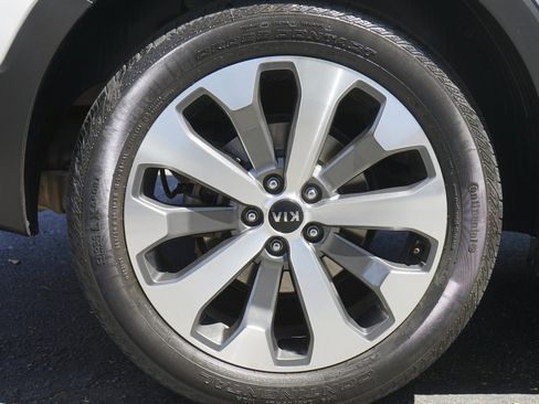 Used 2021 Kia Telluride S image 11