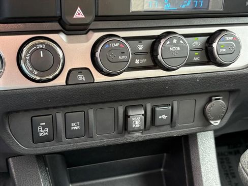Used 2023 Toyota Tacoma SR5 w/ Technology Package AWD/4WD image 19