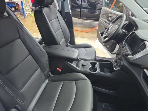 Used 2023 GMC Terrain SLT w/ Infotainment Package II AWD/4WD image 14