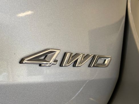 Certified 2021 Ford Explorer XLT w/ Equipment Group 202A image 8