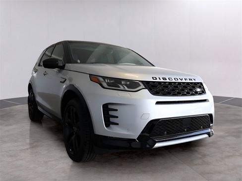 New 2025 Land Rover Discovery Sport Dynamic SE image 3