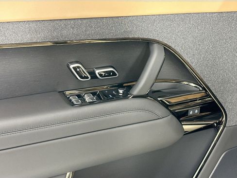 Certified 2025 Land Rover Range Rover Sport Autobiography AWD/4WD image 16