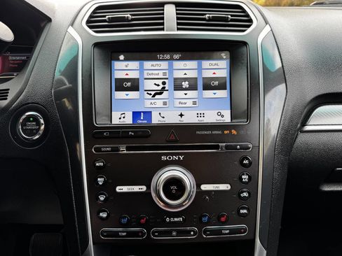 Used 2017 Ford Explorer Sport w/ Equipment Group 401A image 18