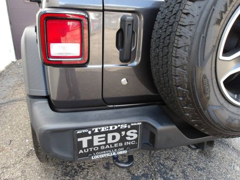 Used 2020 Jeep Wrangler Sport AWD/4WD image 29