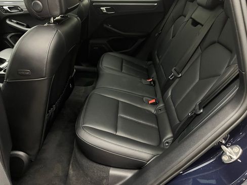 Used 2022 Porsche Macan GTS image 32