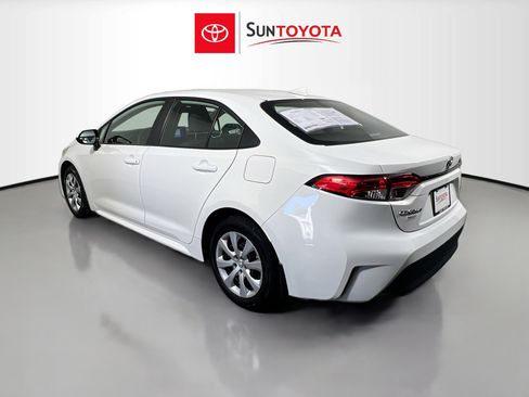 Used 2025 Toyota Corolla LE FWD image 6