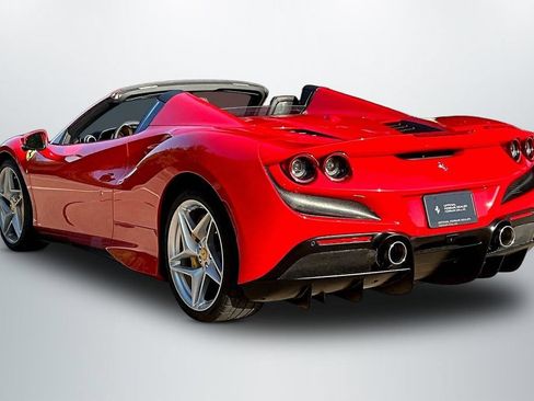 Used 2022 Ferrari F8 Tributo RWD image 5