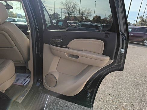 Used 2014 GMC Yukon Denali image 17