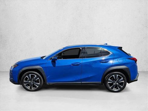 Used 2022 Lexus UX 200 image 9