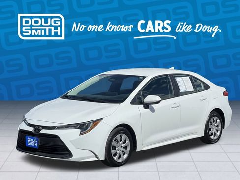 Used 2024 Toyota Corolla LE image 2