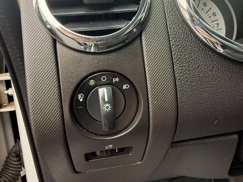 Used 2010 Ford Explorer Sport Trac XLT image 9