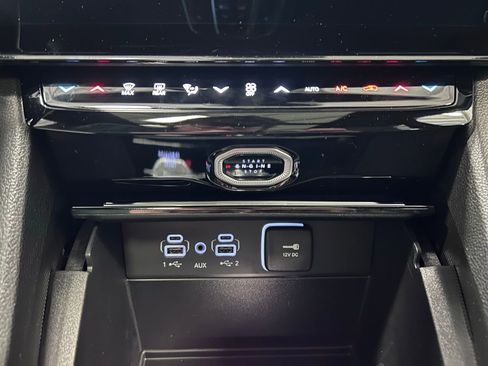 New 2026 Jeep Grand Cherokee L Limited AWD/4WD image 8