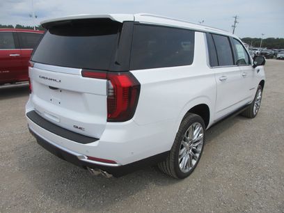 New 2026 GMC Yukon XL Denali w/ Denali Reserve Package