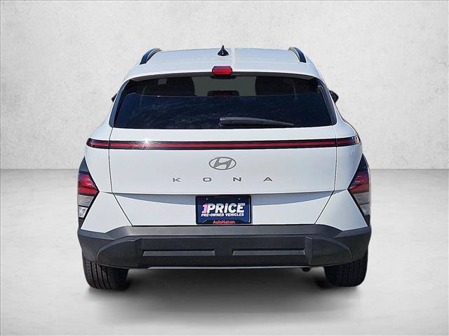 Used 2025 Hyundai Kona SEL FWD image 7
