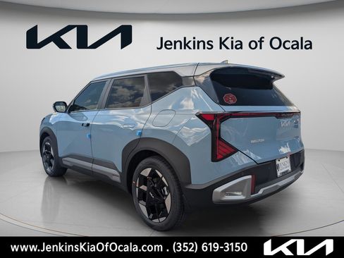 New 2027 Kia Seltos S FWD image 5