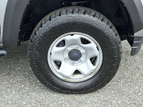 Used 2023 Toyota Tacoma SR AWD/4WD image 8