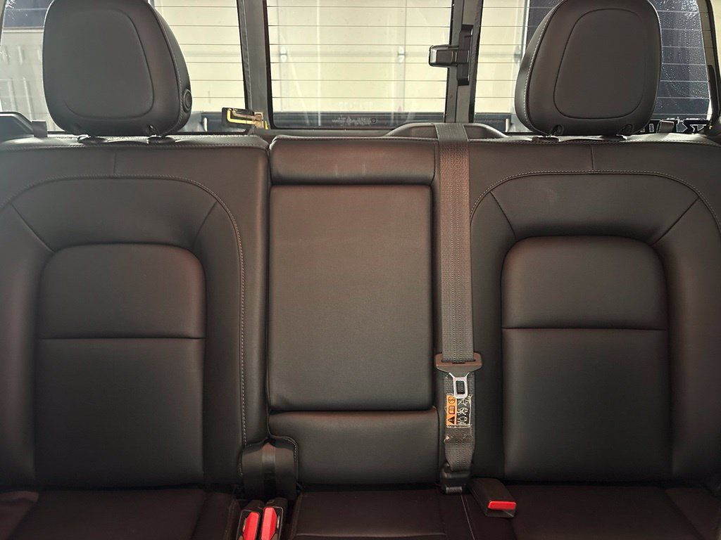 Used 2016 GMC Canyon SLT AWD/4WD image 38