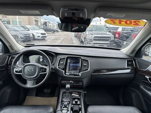 Used 2017 Volvo XC90 T6 Momentum w/ Vision Package AWD/4WD image 27