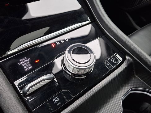 Used 2024 Jeep Grand Cherokee Limited 4xe image 13