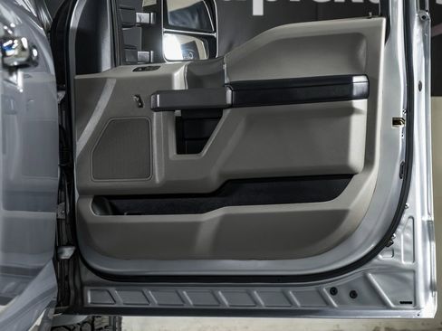 Used 2021 Ford F250 XLT w/ XLT Premium Package image 34