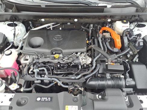 Certified 2024 Toyota RAV4 SE w/ Convenience Package image 17