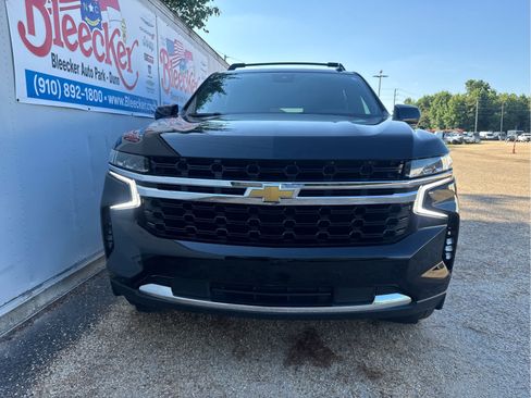 Used 2023 Chevrolet Suburban LS w/ Driver Alert Package RWD image 5