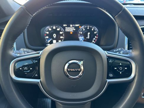 Used 2022 Volvo XC90 T6 Momentum w/ Advanced Package image 26